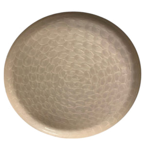 productfoto decoratie schaal van goud met gravering in de binnenzijde in de kleur wit