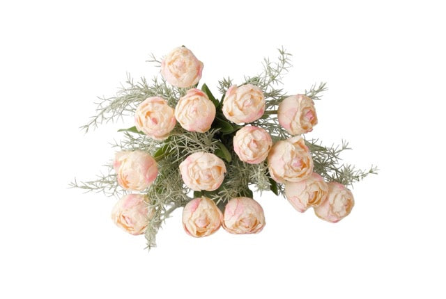 roze tulpen met grijs groen blad van boven gefotografeerd