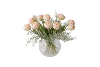 ronde glasvaas met 14 roze tulpen met groen gebonden 