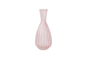 Glasvaas in licht roze met ribbelstructuur en kegelvormig