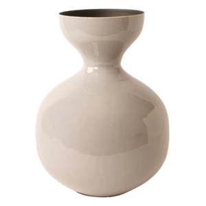 Glanzende metalen vaas Solena met bolle onderkant en smalle hals, moderne woondecoratie - WinQ