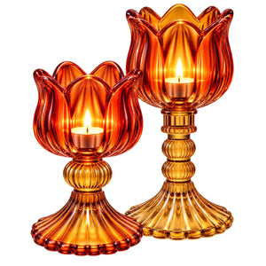 2 glaskandelaren op voet in amber en geel.- WinQ