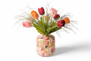 Kunstulpen met grassen in oranje rood en roze op een kleurrijke vaas-WinQ