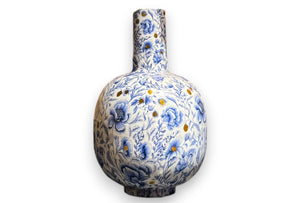 Hoge vaas met Delfs Blauwe print en goud accenten in 26x40cm - WinQ
