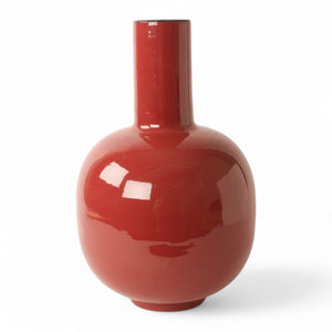 Royale metalen vaas in hoogglans rood in de maat 26x40cm - WinQ