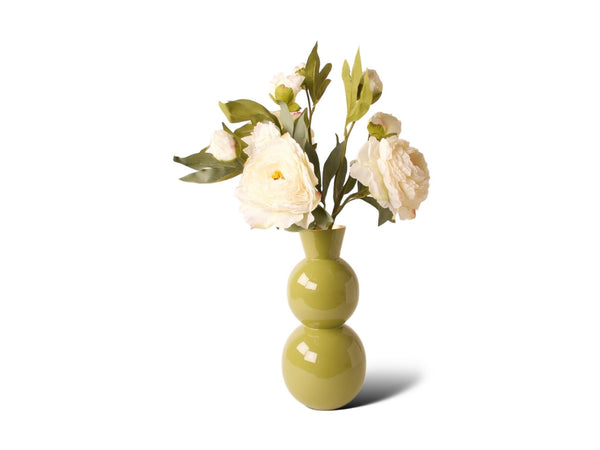 Groene metalen vaas met witte pioenrozen in de kleur wit_WinQ
