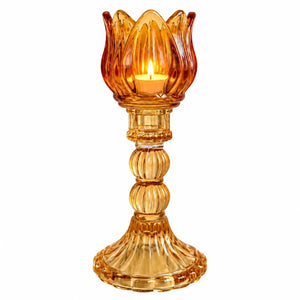 Hoge glazen waxinelichthouder op voet amber en gele voetl 7x20,5 cm met brandende waxine - WinQ
