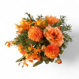 Gebonden zomers boeket kunstbloemen in oranje met onder andere Papaver en Dahlia - WinQ