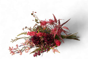 Liggend boeket van kunstbloemen in blauw lila en roze - Winq