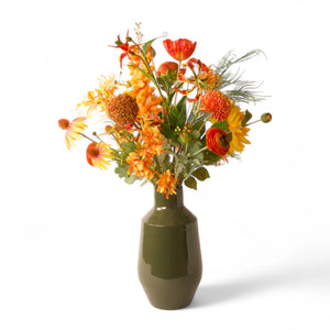 veldboeket bloemen op vaas in multicolor oranje op groene metalen vaas - WinQ