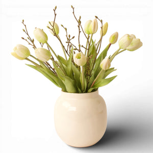 !5 witte kunsttulpen met tilda op een sfeervolle off white metalen vaas - WinQ