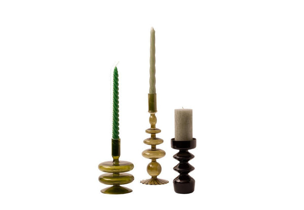 Kandelaar glas 9x28cm groen en 2 kandelaren glas in groen n zwart met bijpassende  dinerkaarsen